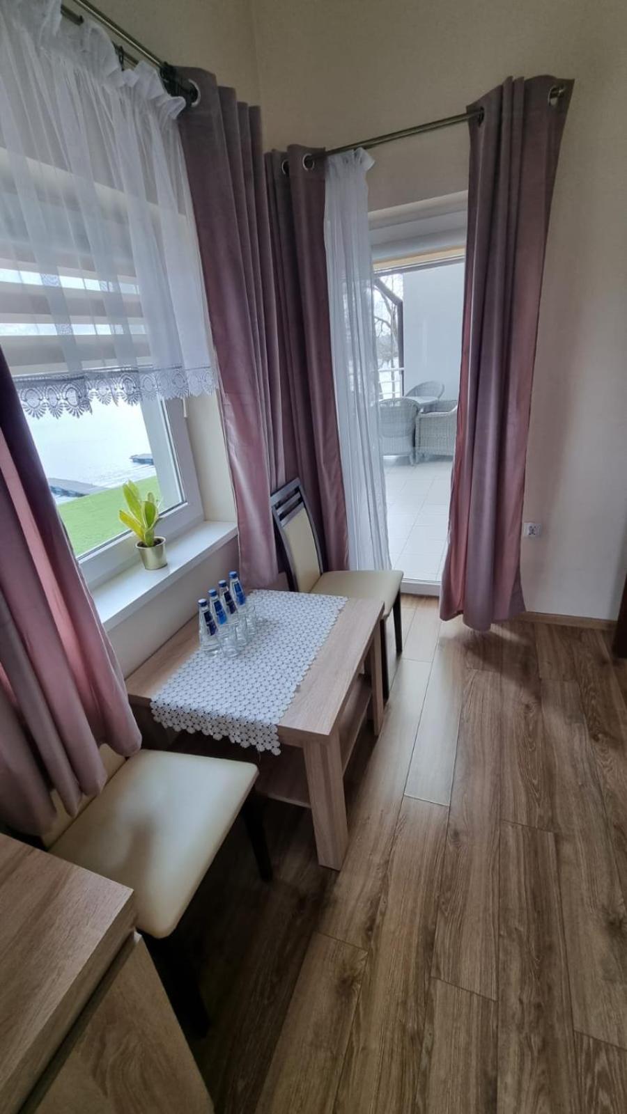 Hotel Mikorzyn Ślesin Kültér fotó